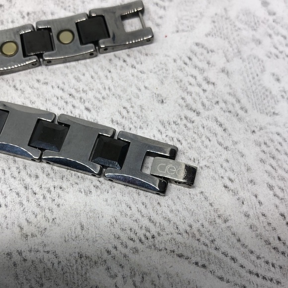 TUNGSTEN Magnetic Chain Link Bracelet Two Tone - Picture 4 of 7